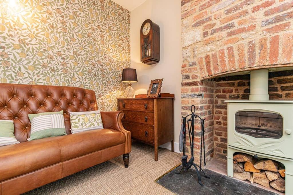 Oxfordshire Living - The Bowler - Holiday home